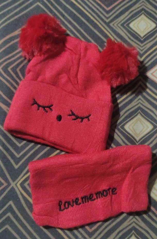 Kid's Cozy Red Wool Beanie and Neck Warmer Set - 2 Pcs