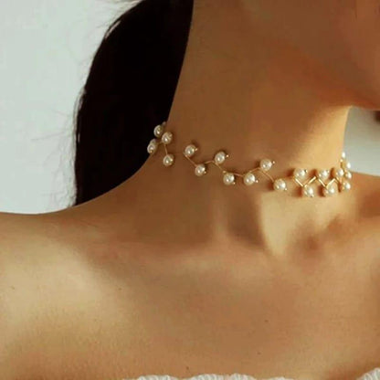 Trendy Neck Choker
