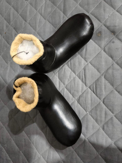 Unisex Ankle Length Socks – 1 Pc Warm Rexine Material for Ultimate Comfort